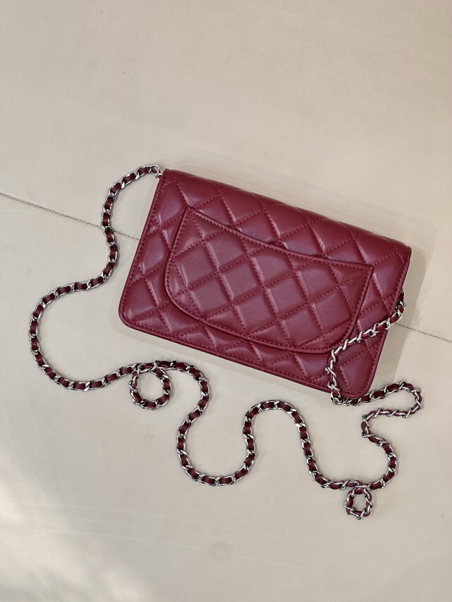 Ch**el WOC CLASSIC WALLET ON CHAIN 13x19cm