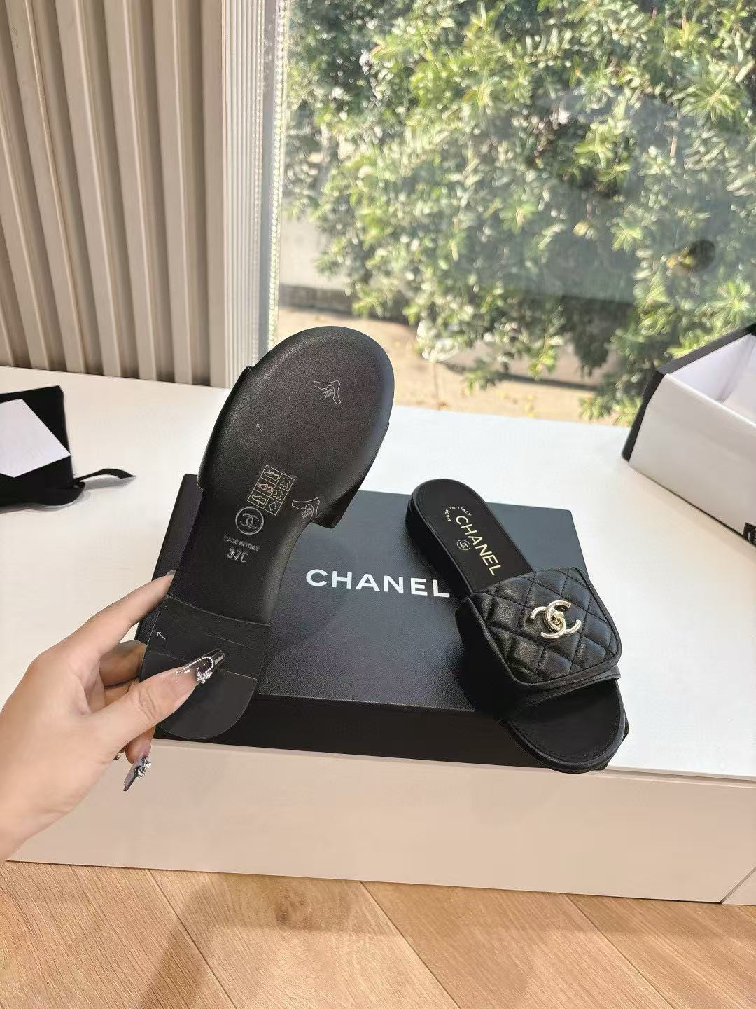 UA Ch**el Slippers