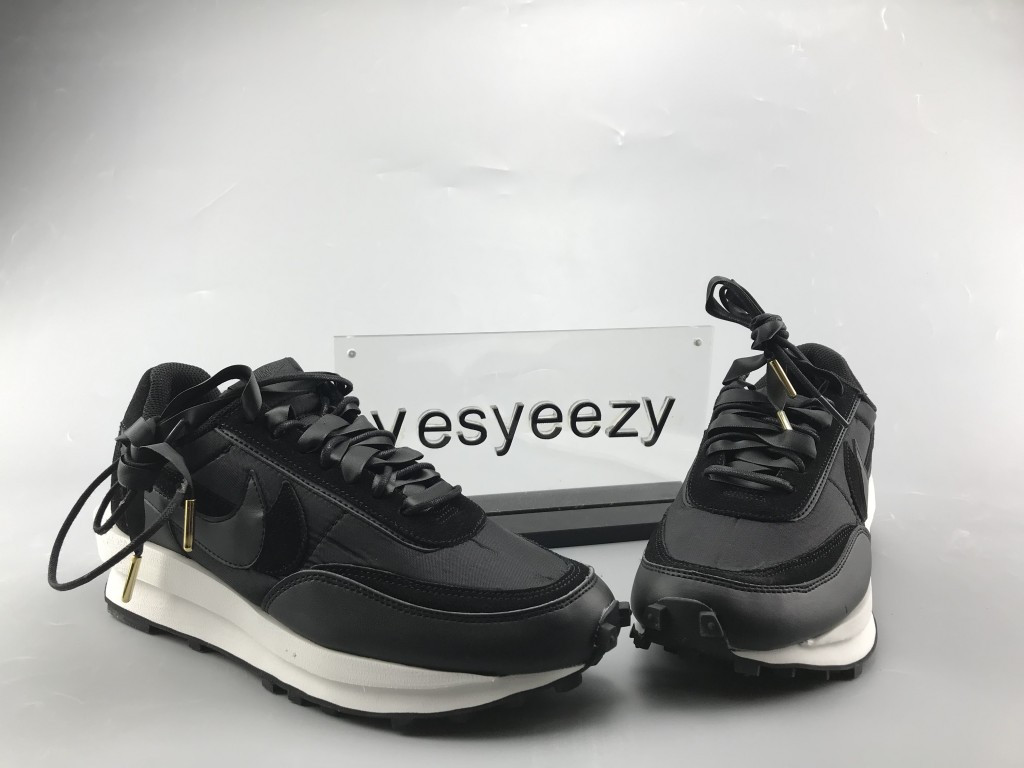 UA NIKE SACAI X LDWAFFLE "BLACK NYLON"