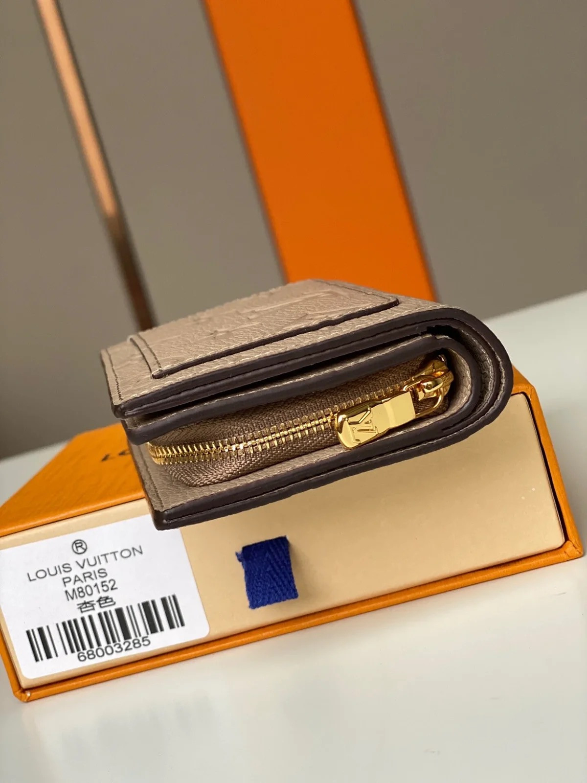 LV CLEA WALLET M80152