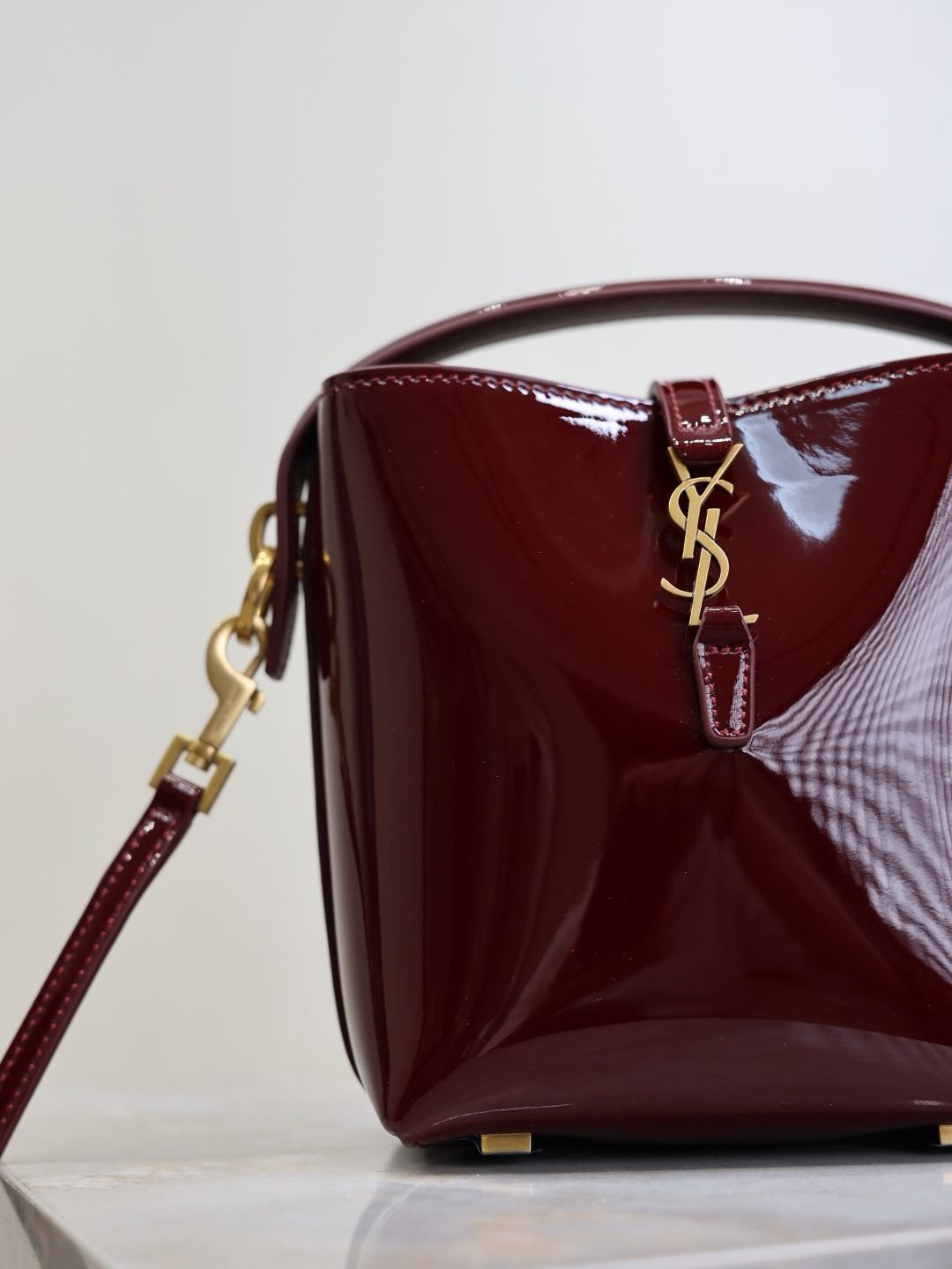 Y51 LE 37 Mini in Patent Leather 15x13x6cm