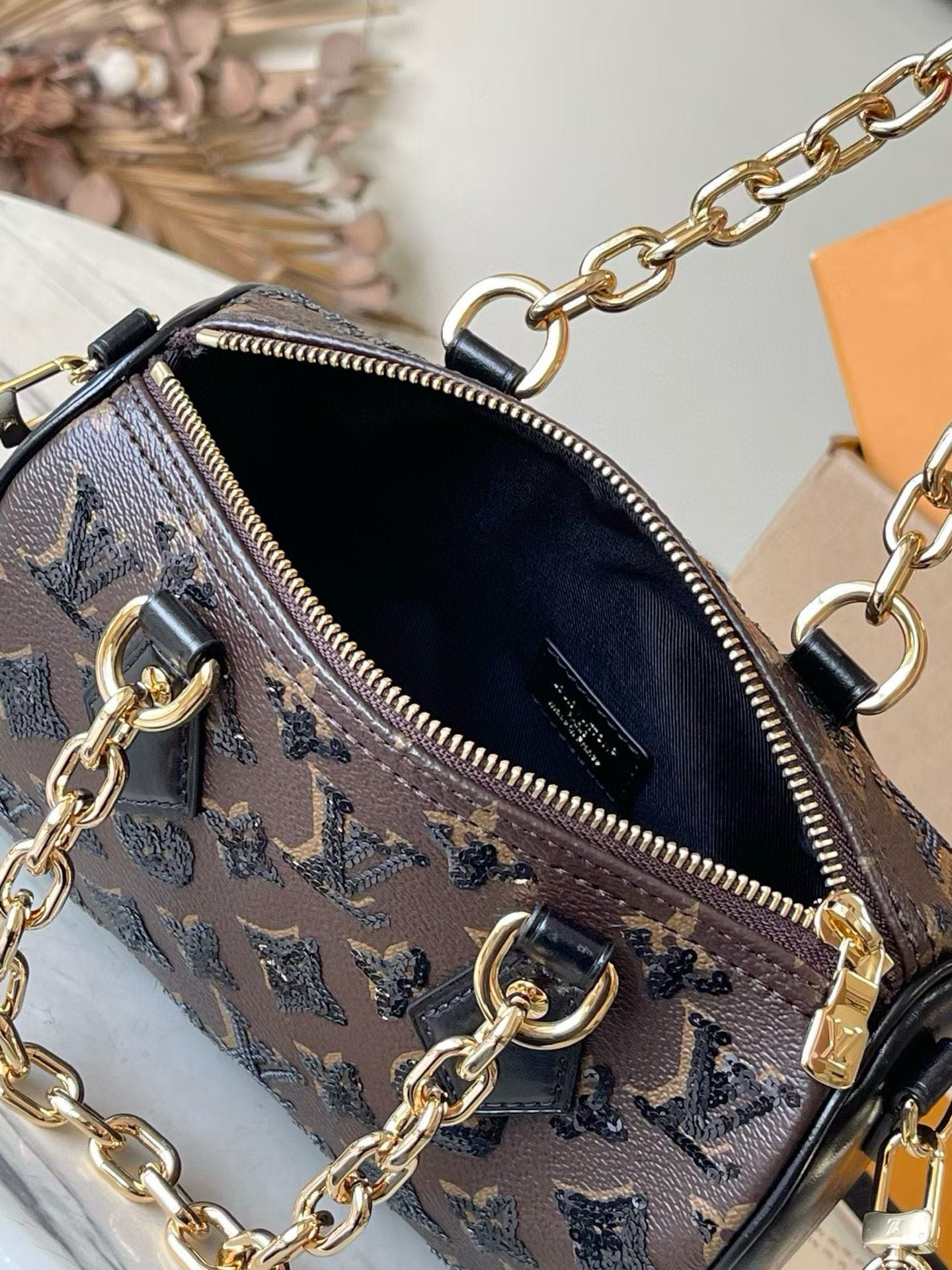 LV Speedy Bandouliere 20 Handbag M26314 15x13x20.5cm