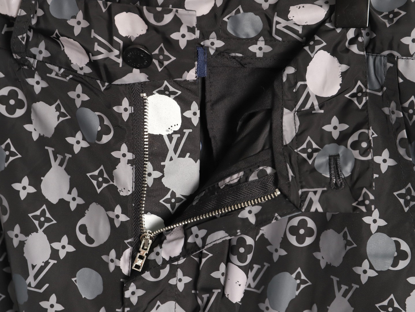 L0vis Vvtt0n 25Fw Pants Suit