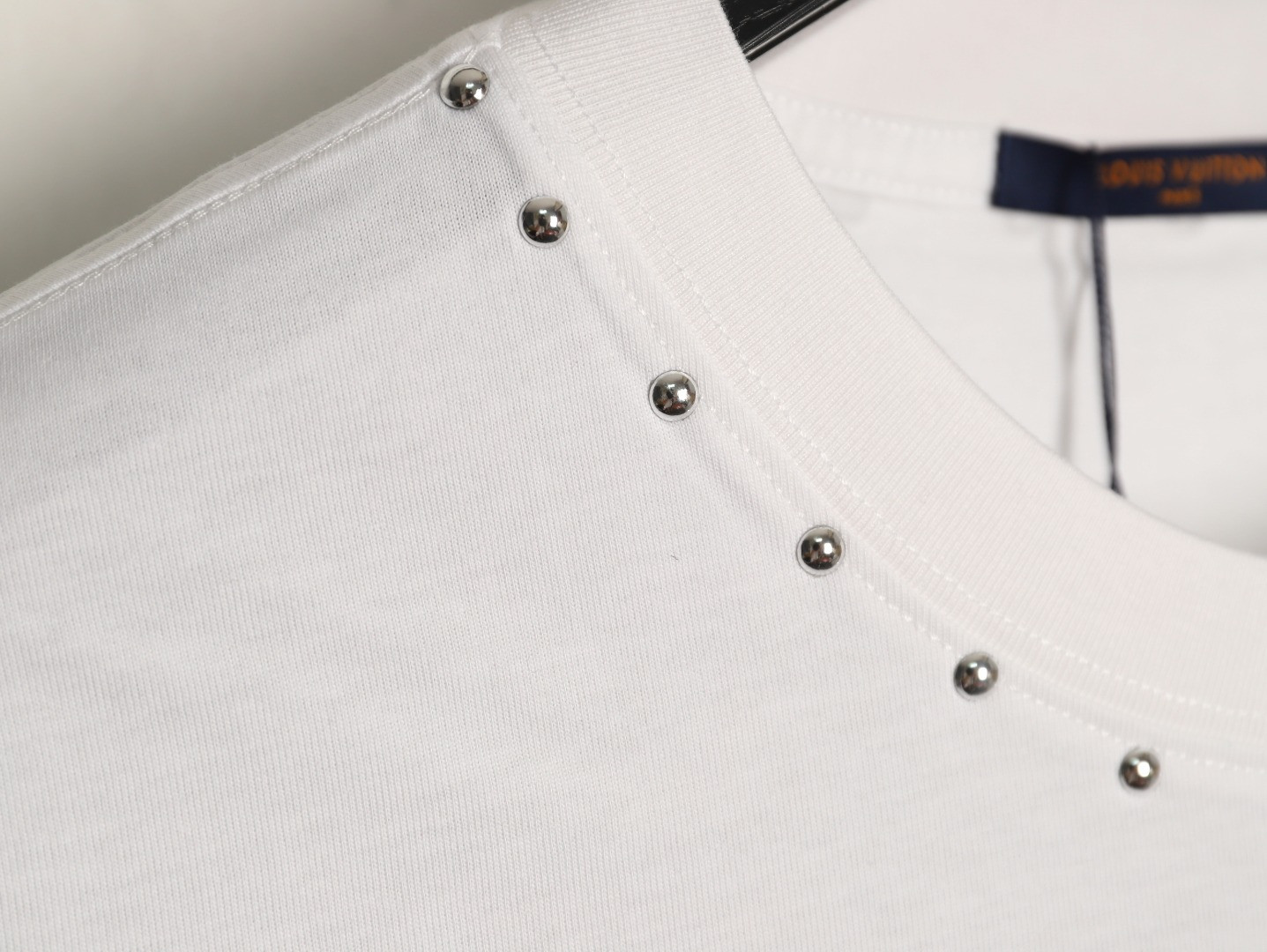 L0vis Vvtt0n Short-sleeved T-shirt