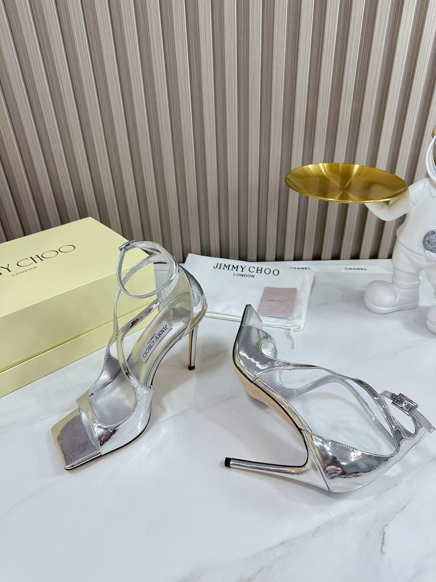 UA J1m*y Ch00 Azia Sandals