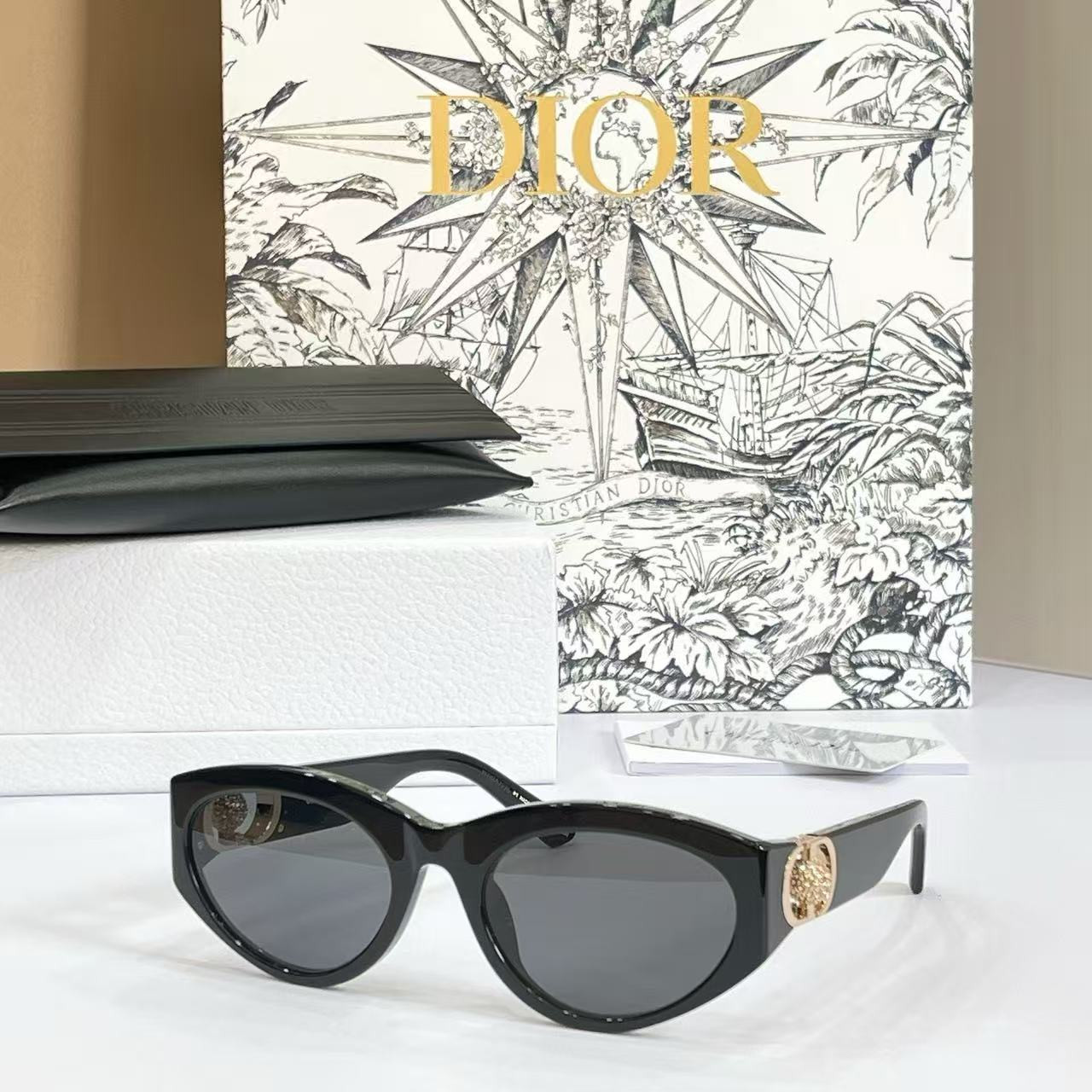 D10r Glasses