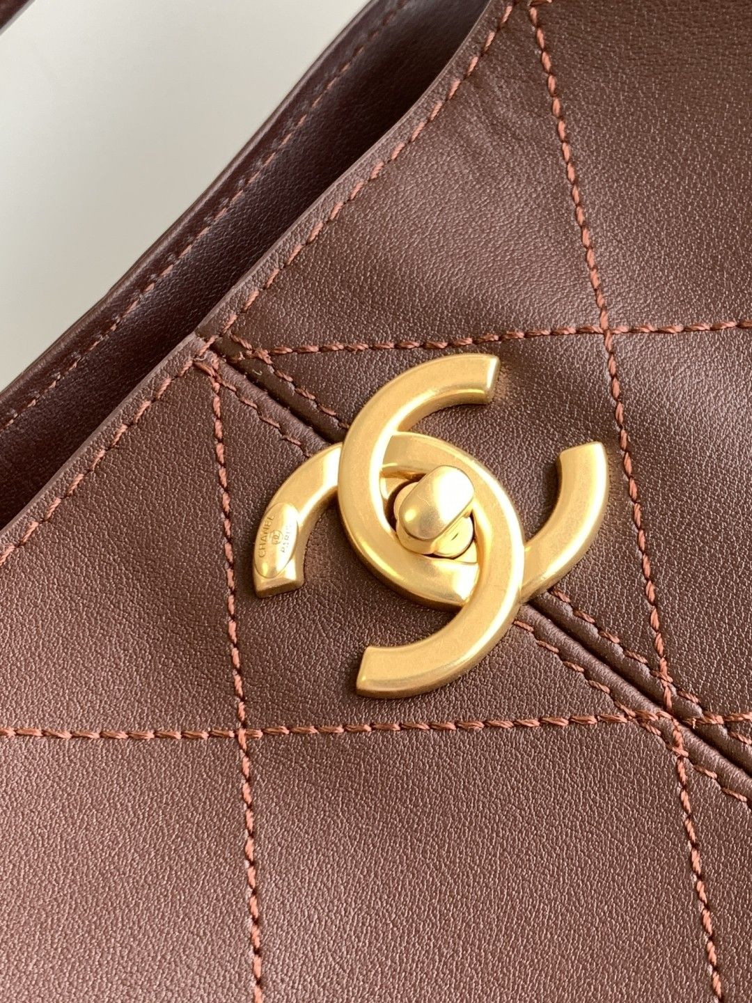 Ch**el Small Shopping Bag AS5634 24x36x14cm