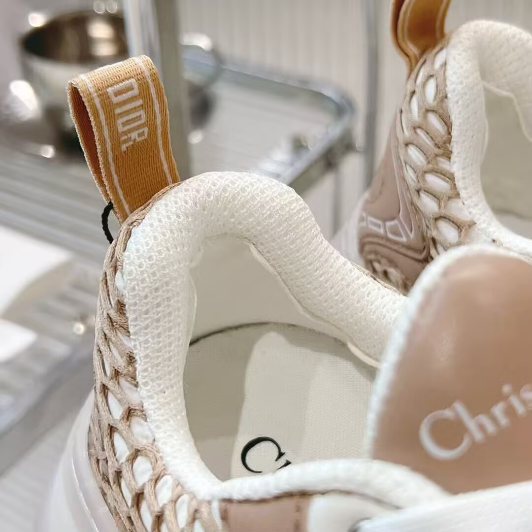 UA D10r Vibe Sneaker