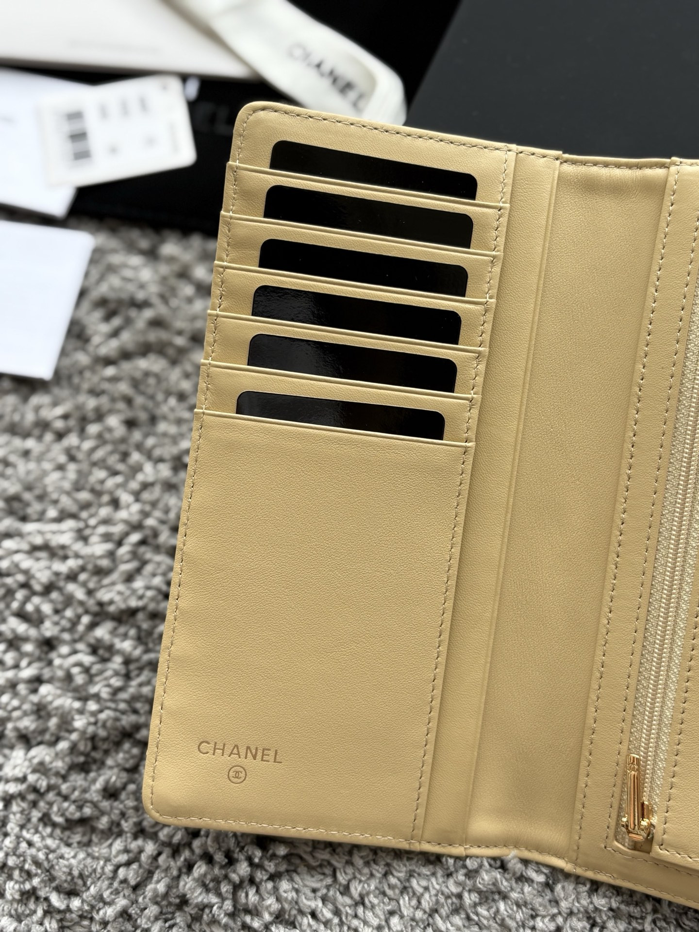 Ch**el Passport Holder A96067 19x10x3cm