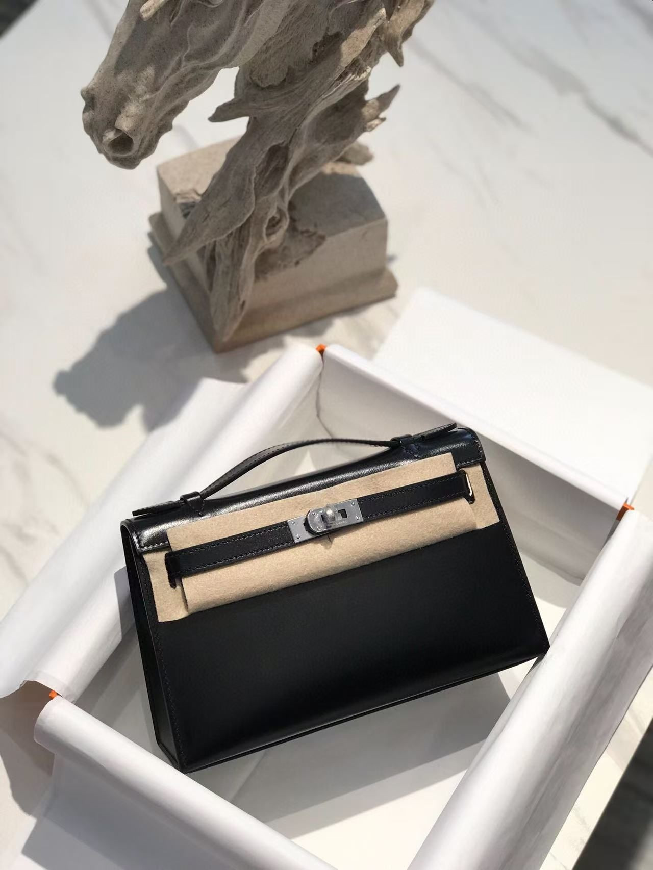 H**me5 Kelly 22 Mini Box Leather 22x7x13cm