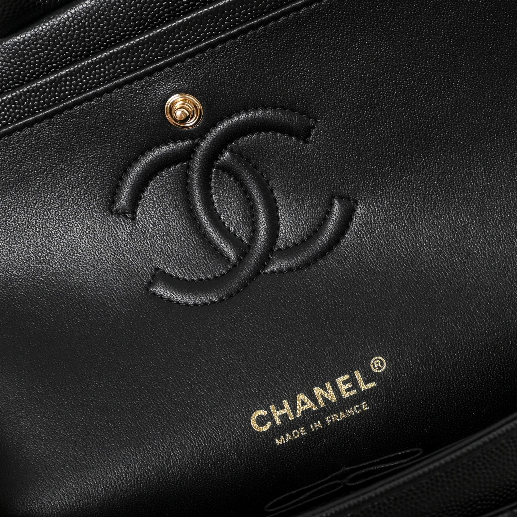 Ch**el Classic Flap handbag in caviar leather A01113 23x14.5x6cm