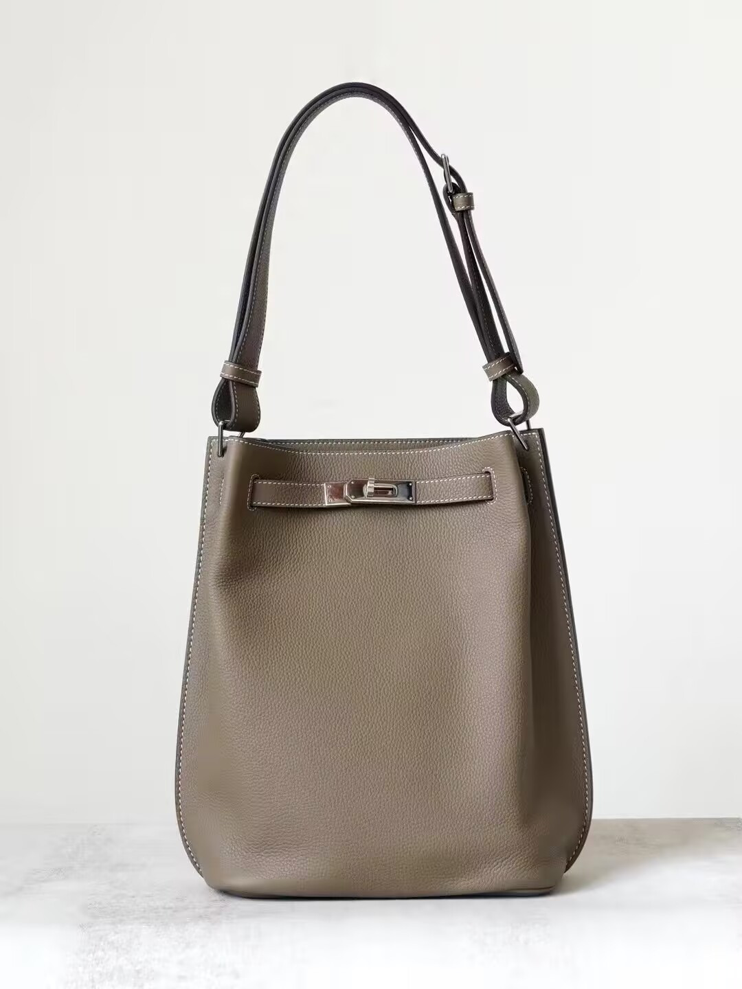H**me5 Togo So Kelly 22