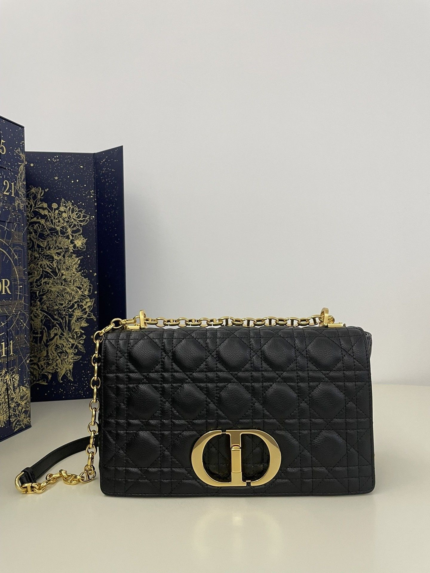 MEDIUM D10r CARO BAG S*pple Cannage Calfskin 25.5 x 15.5 x 8 cm
