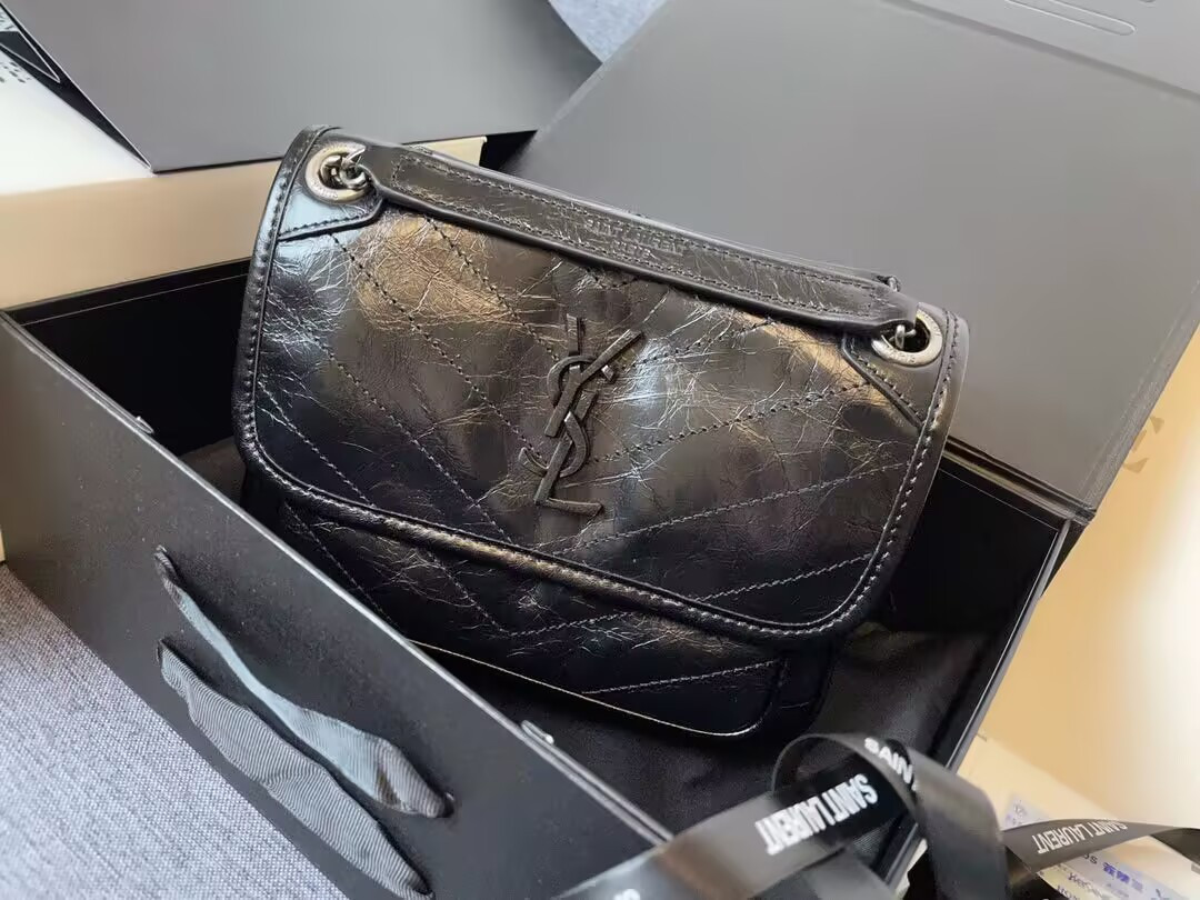 Y51 Niki Handbags 22x16.5x12cm