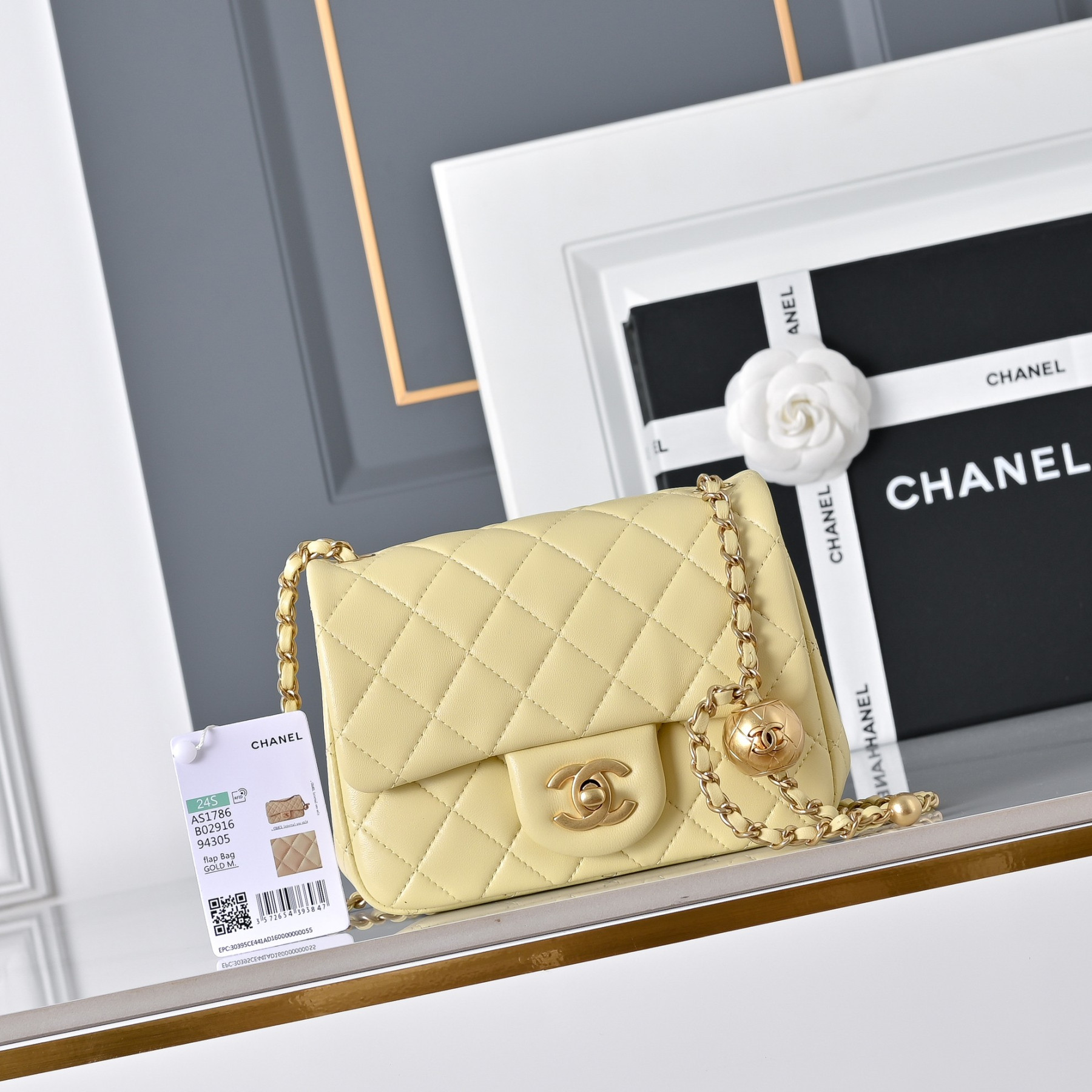 Ch**el Mini Flap Bag Butter Yellow AS1786 13.5x17x8cm