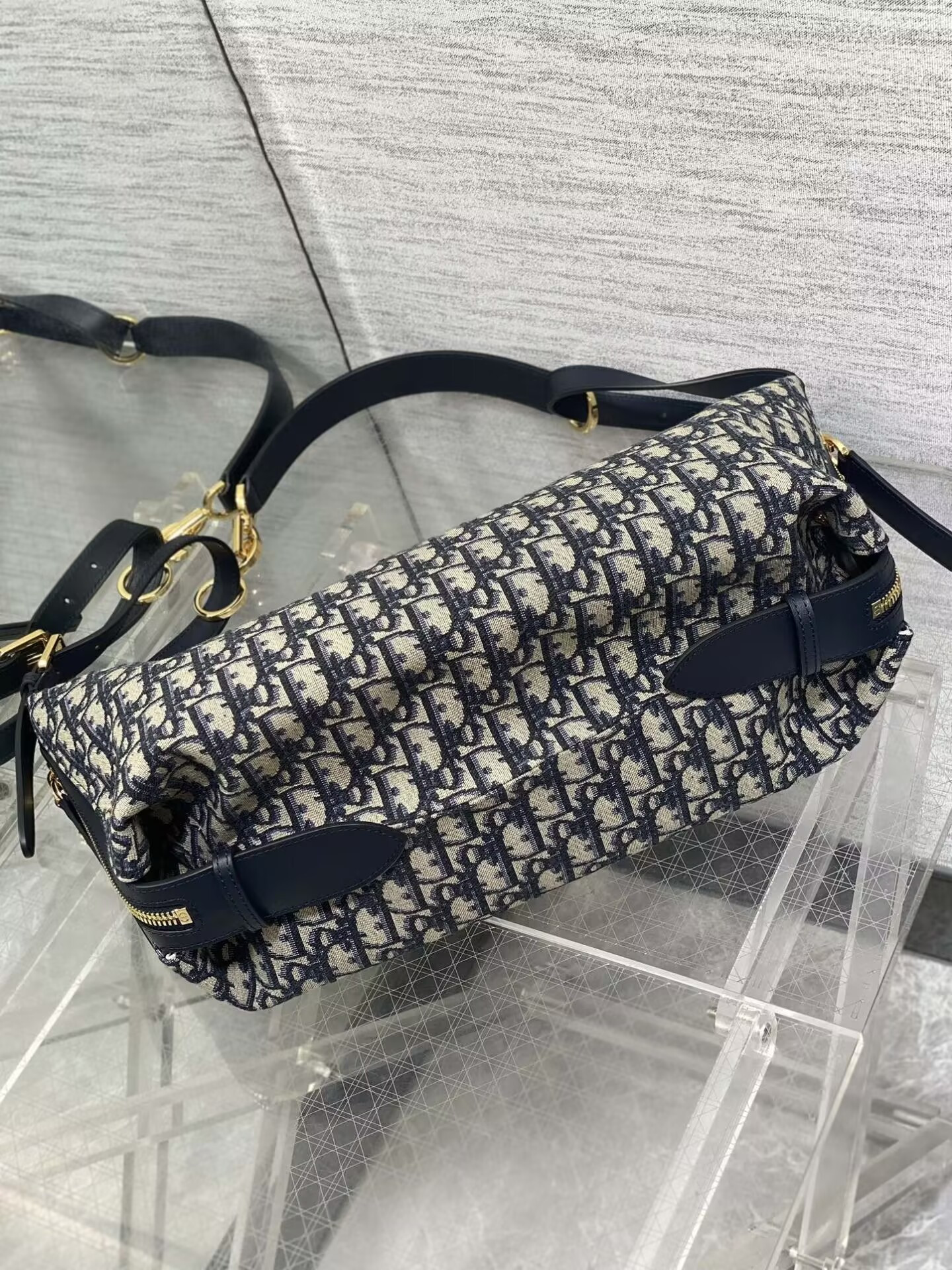 D10r Medium D-Journey Bag 33x15x16cm