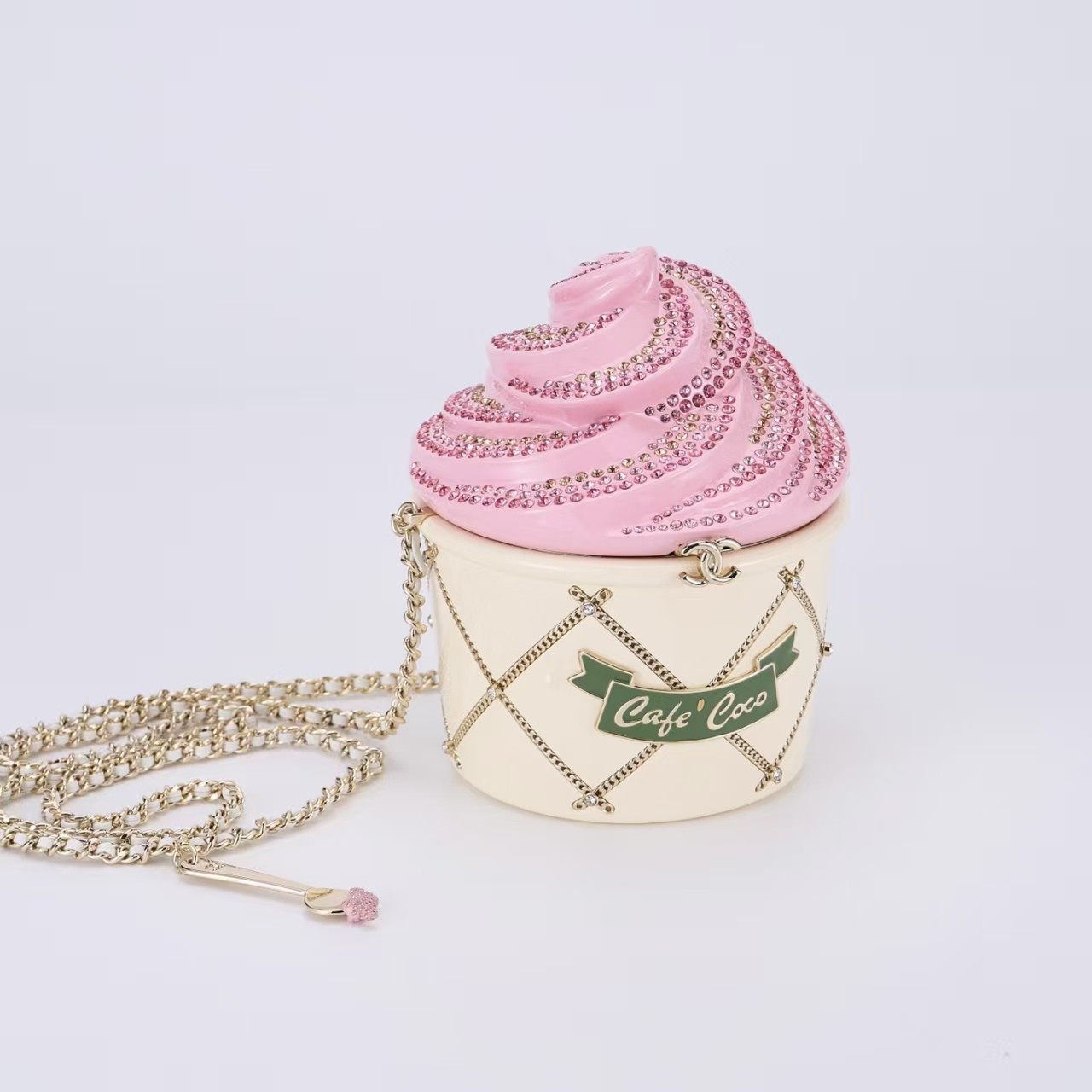 Ch**el Ice Cream Bag A22735 15x12cm