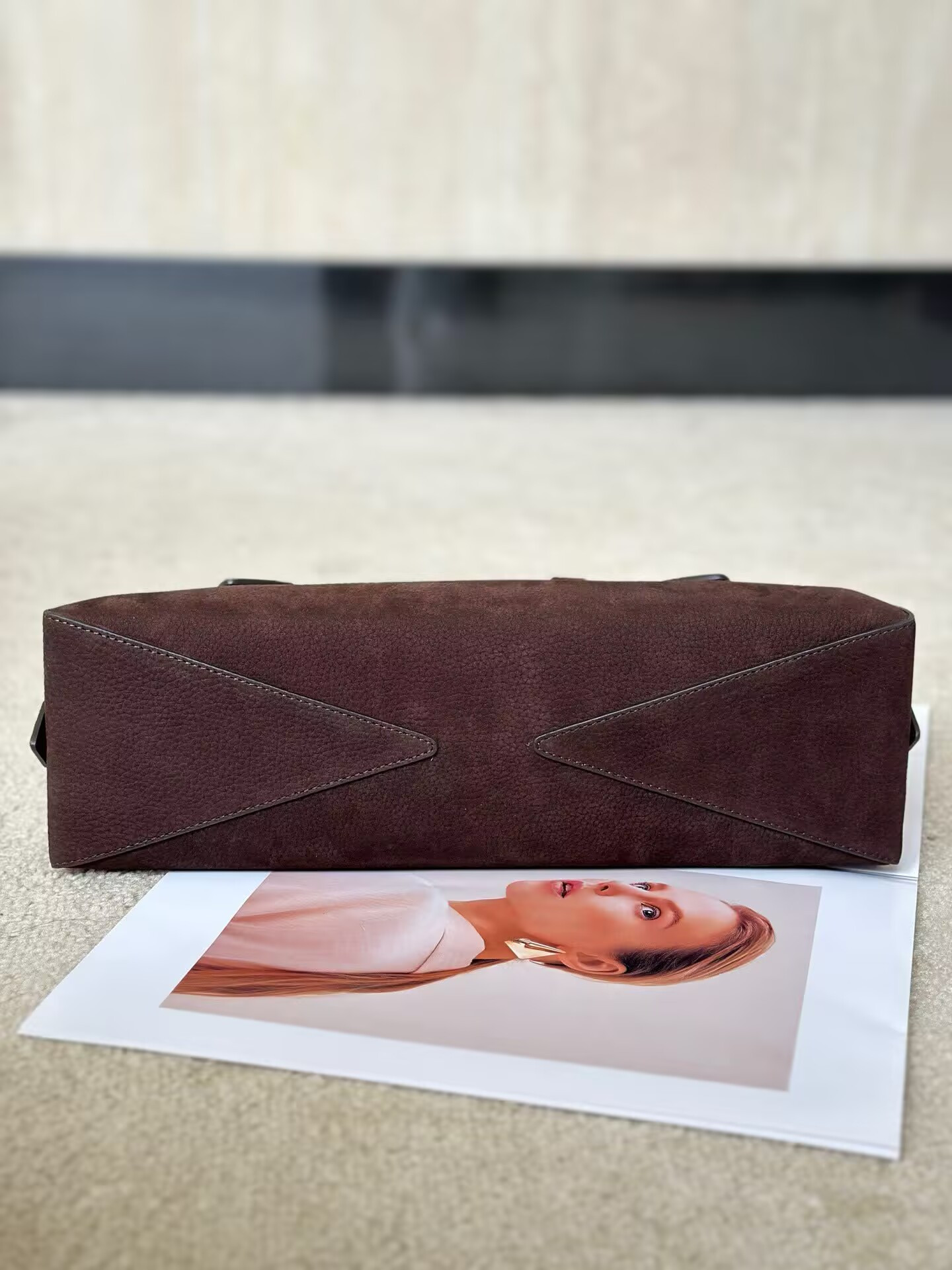 ALAÏA LE TECKEL MEDIUM BAG 33x11x10cm