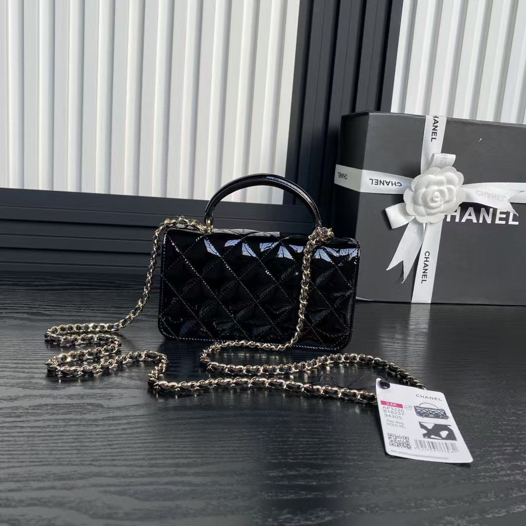 Ch**el Mini Classic Handbag With Top Handle 20x12x6cm
