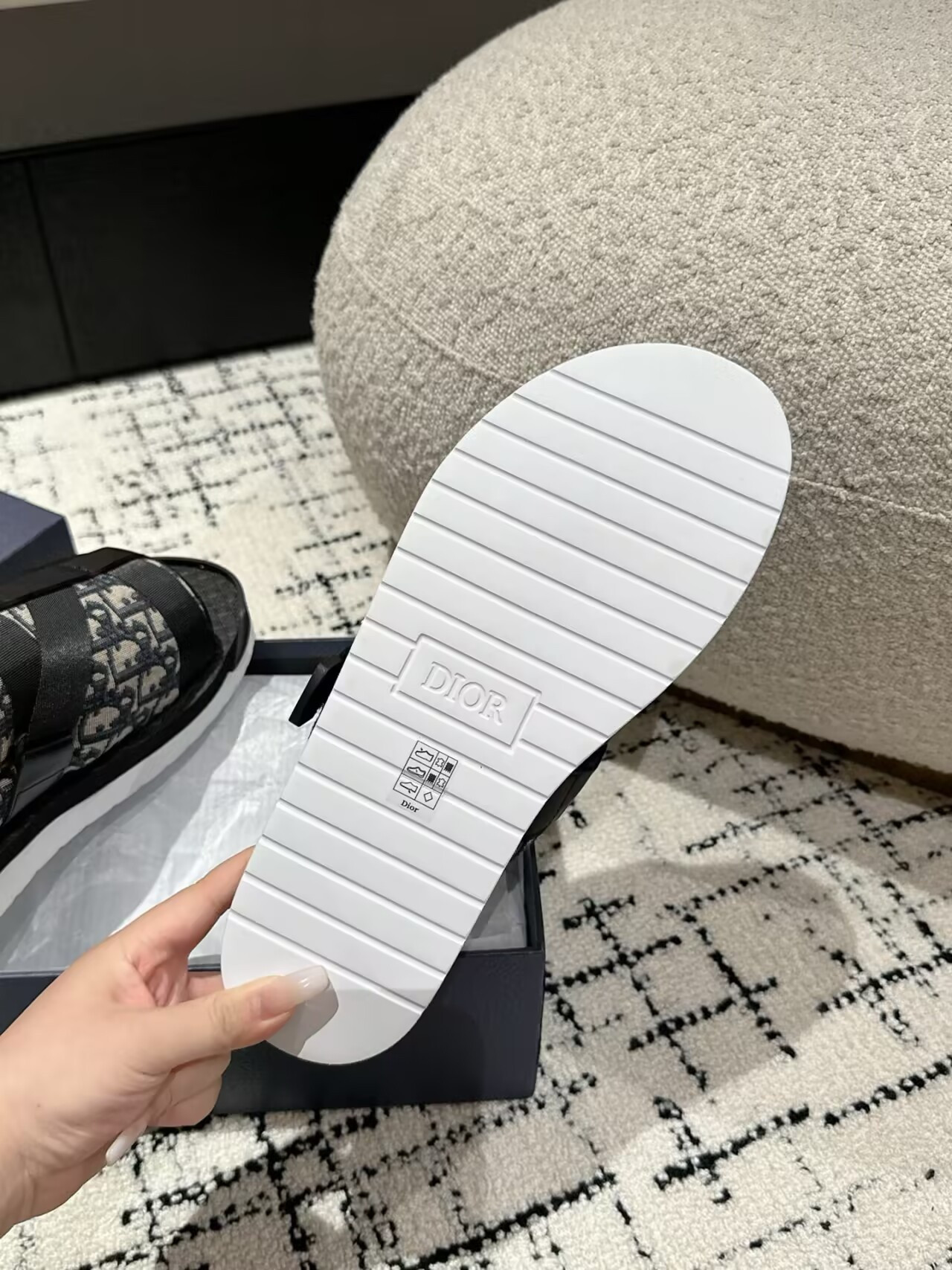 UA D10r Alpha Sandals
