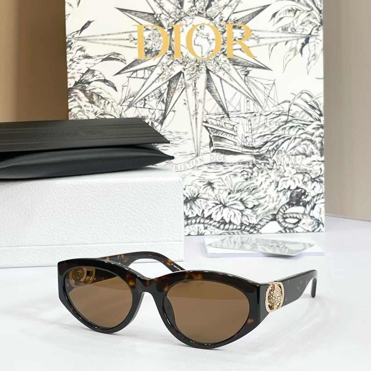 D10r Glasses