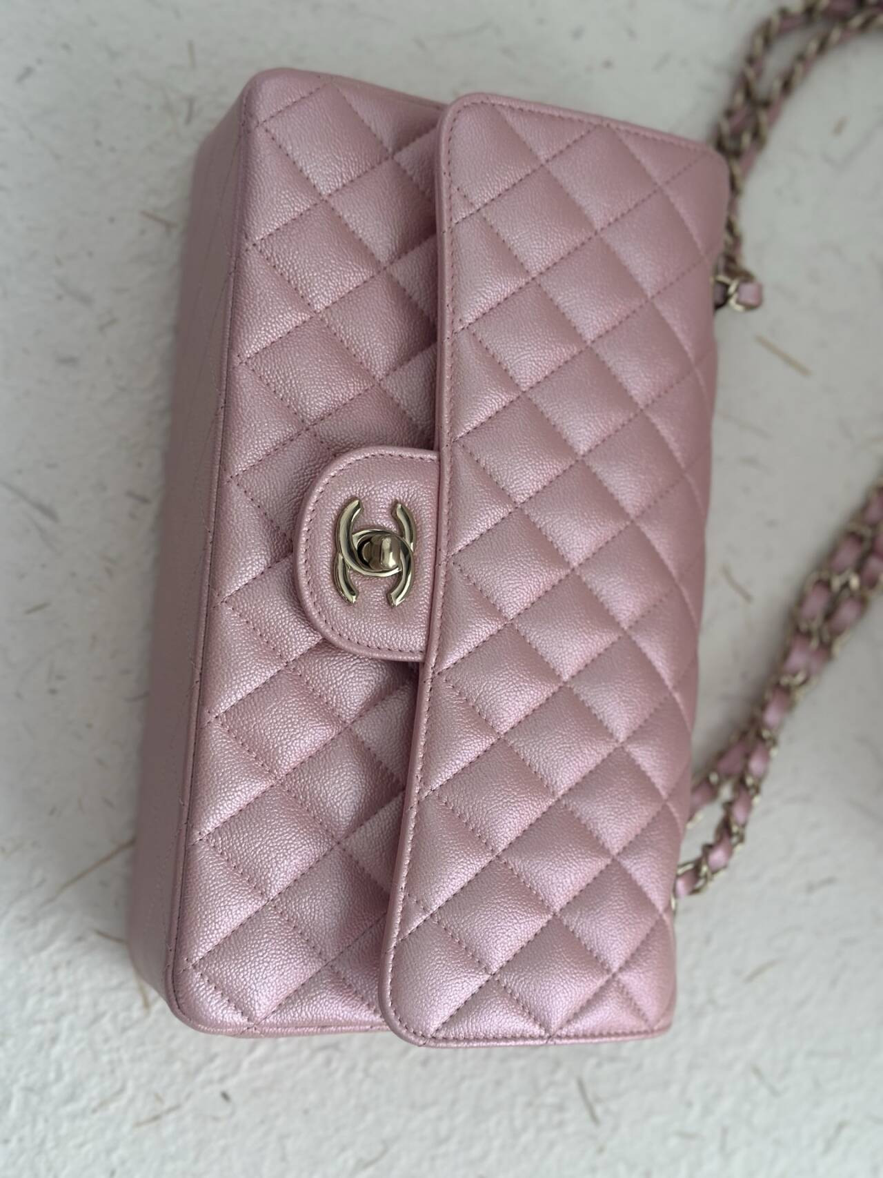 Ch**el Flap Bag Pearlescent Pink AS1112 25.5x15x6cm