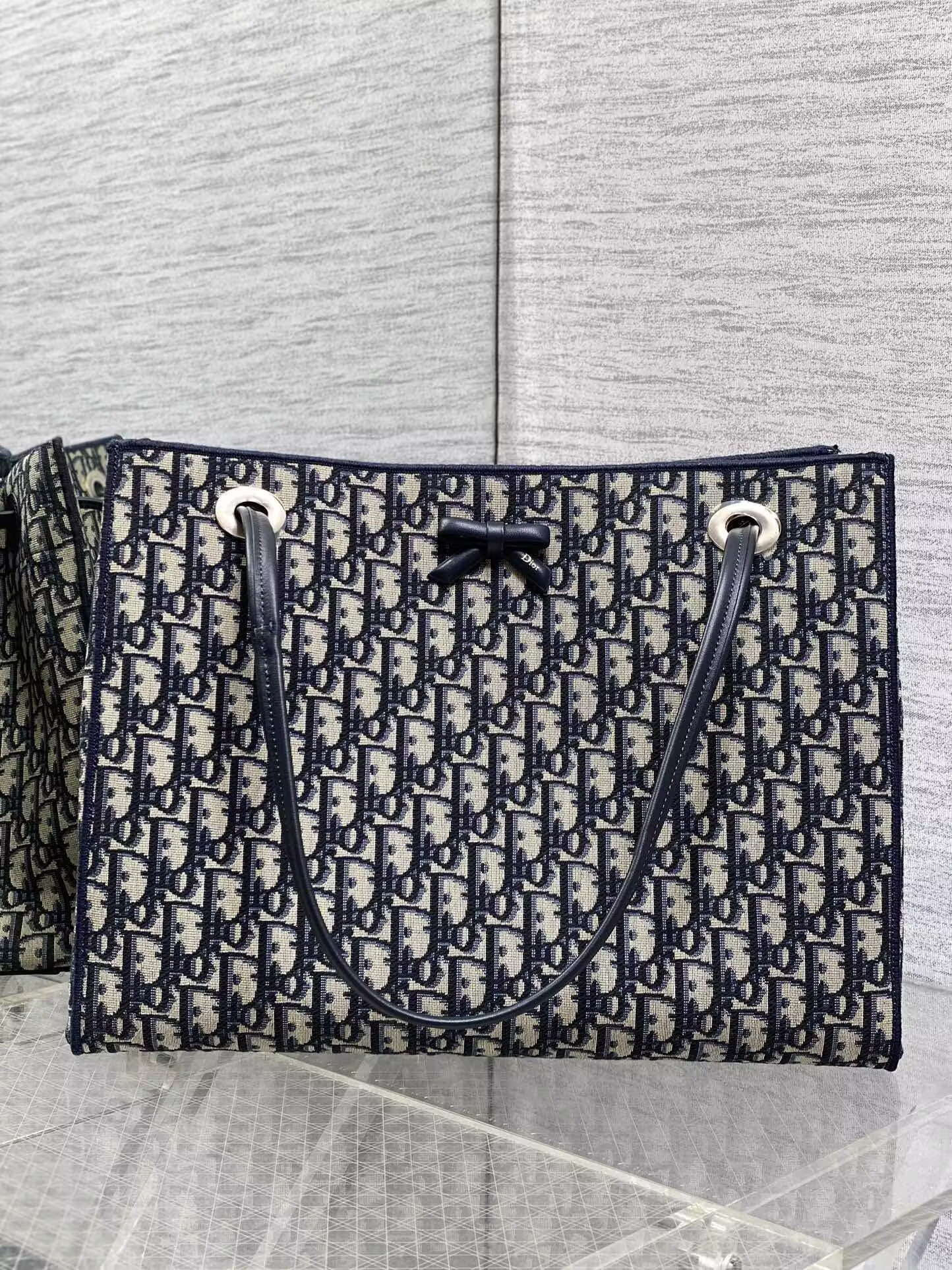 D10r Medium Promenade Shopping Bag 37x29x14cm