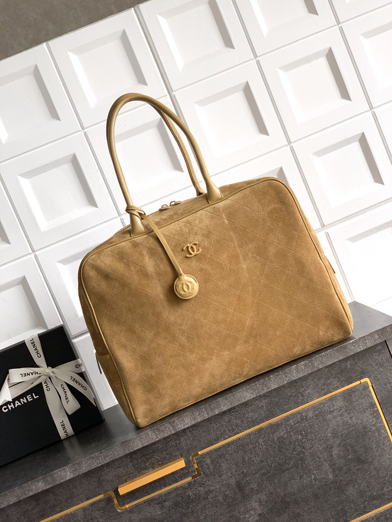 Ch**el maxi bowling bag as6212 42x32x21cm