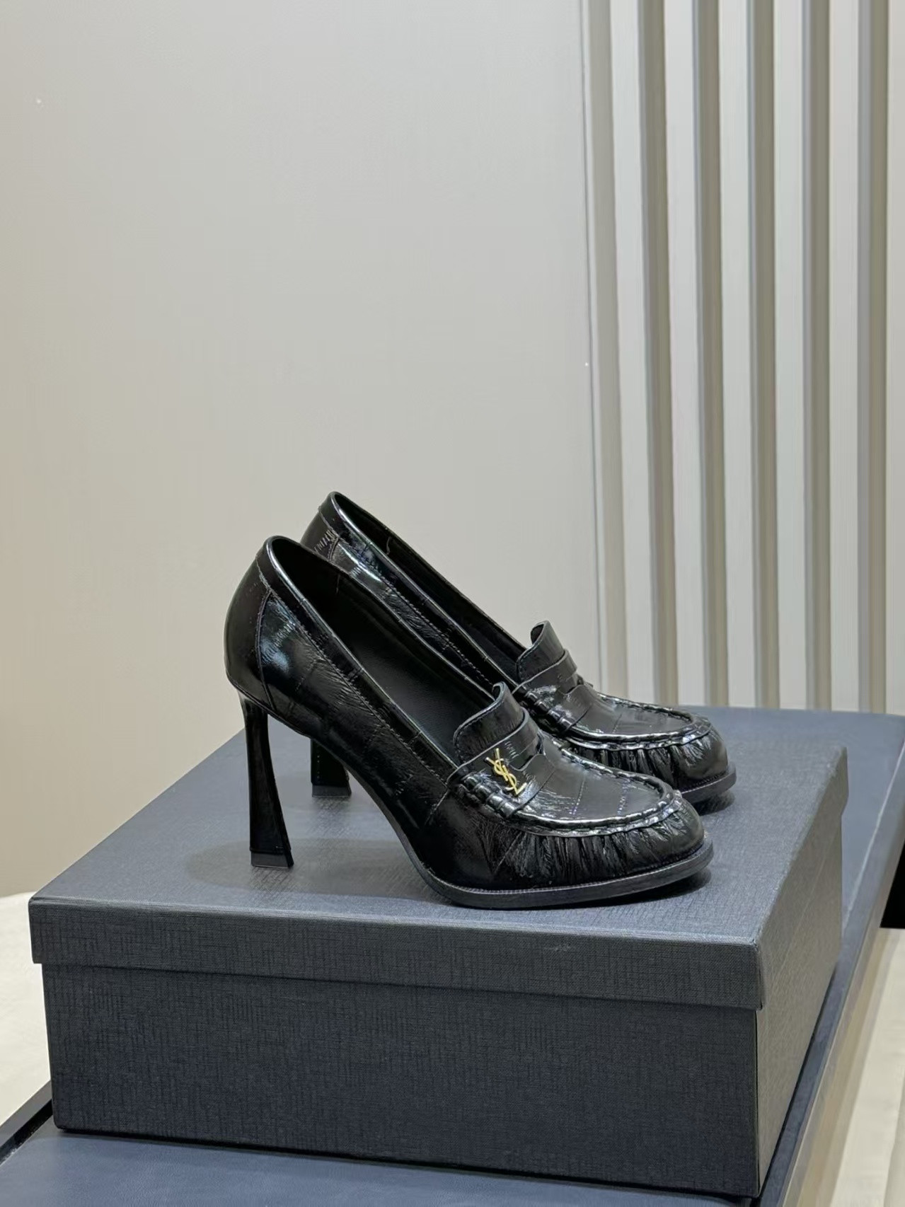 UA Y51 LE LOAFER Pumps