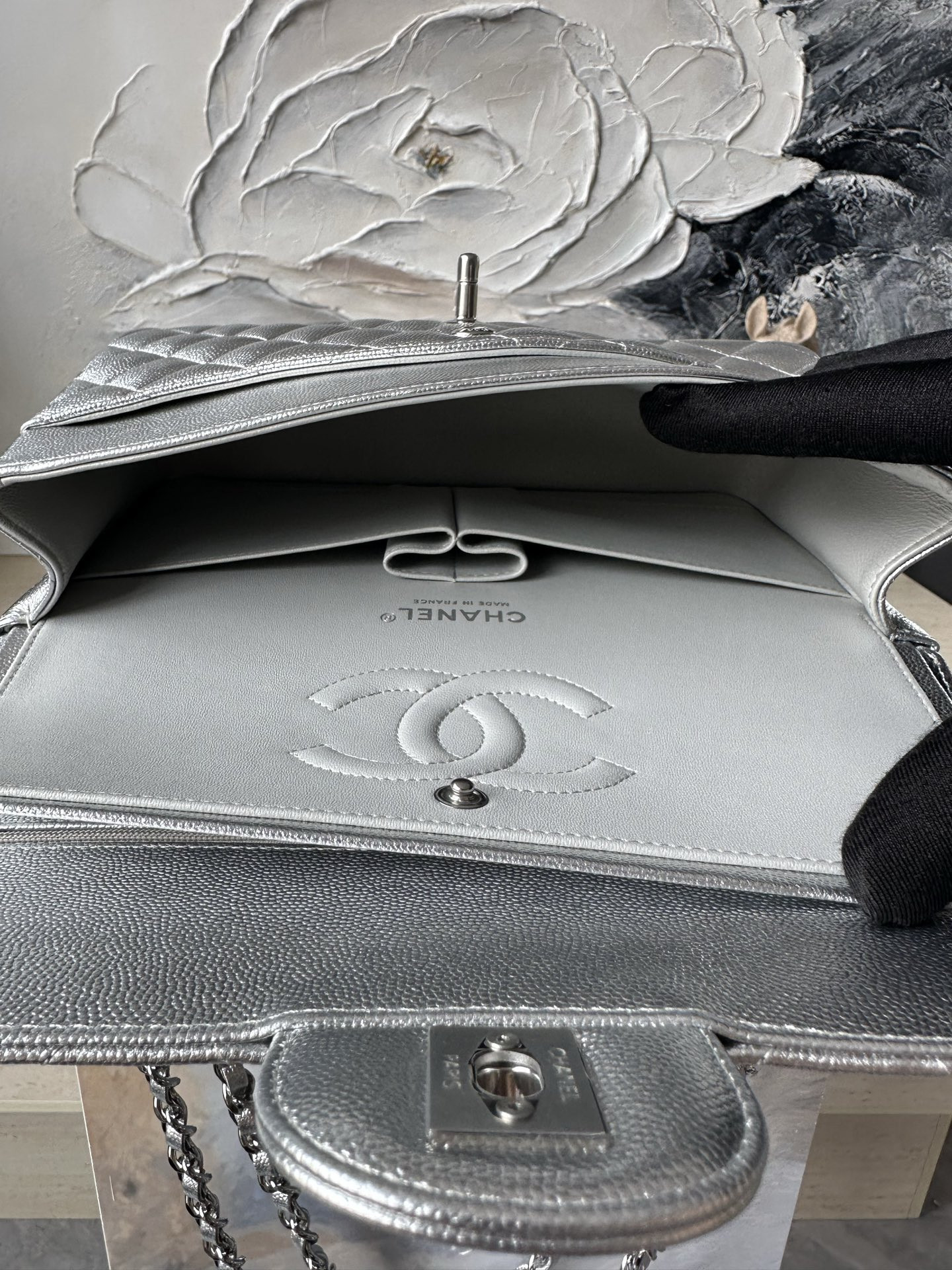 Ch**el Flap Bag Pearlescent Silver AS1112 25.5x15.5x6cm
