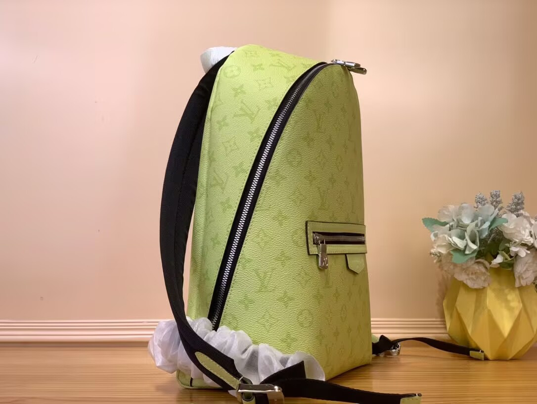 LV Discovery Slim Backpack M14076 28 x 38 x 13 cm
