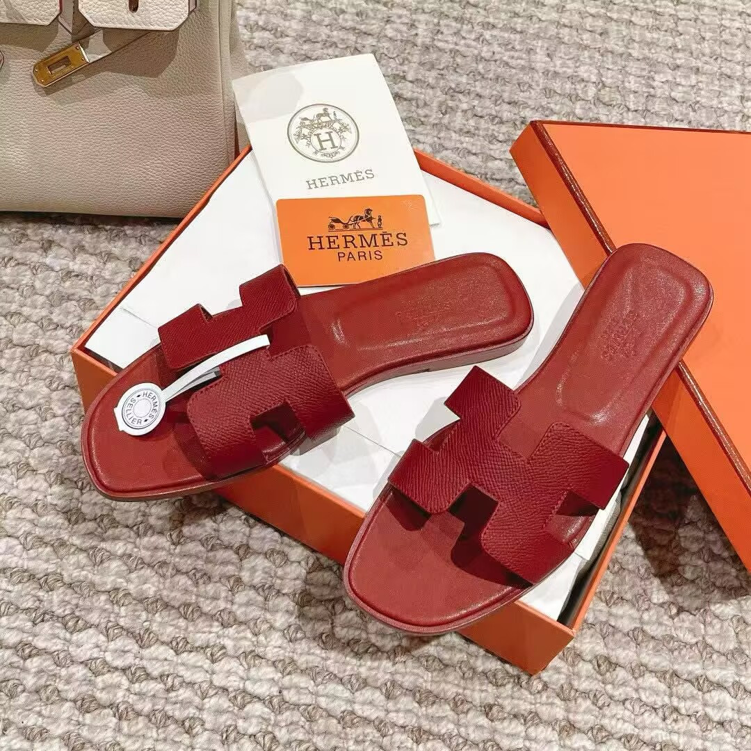 UA H**me5 Oran sandal