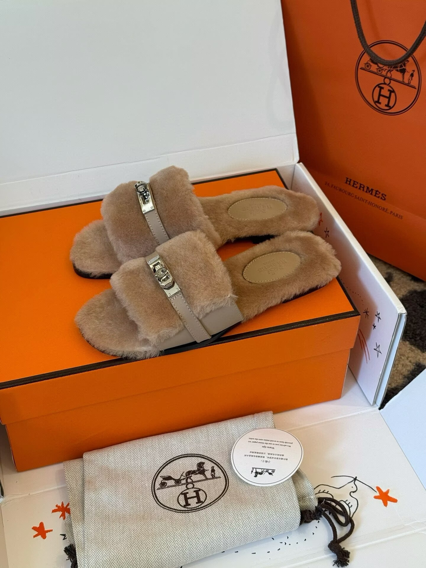 UA H**me5 Giulia Sandal