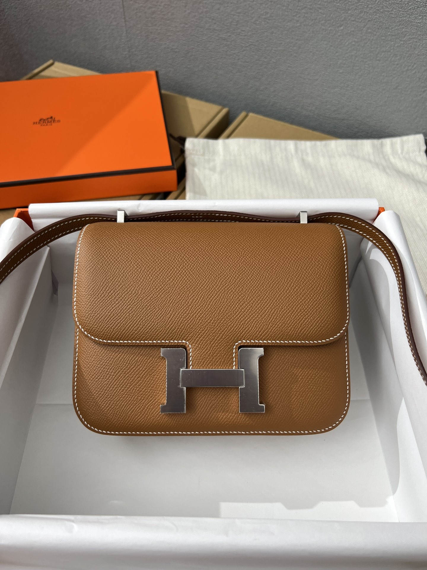 H**me5 Constance 24  Epsom leather silver hardware 9.4"x5.9"x3"