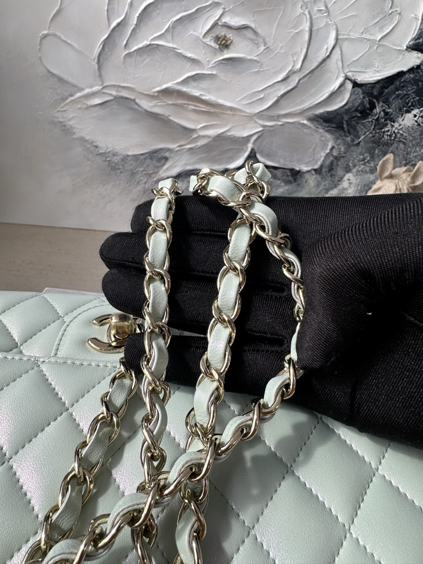 Ch**el Flap Bag Pearlescent AS1112 25.5x15.5x6cm
