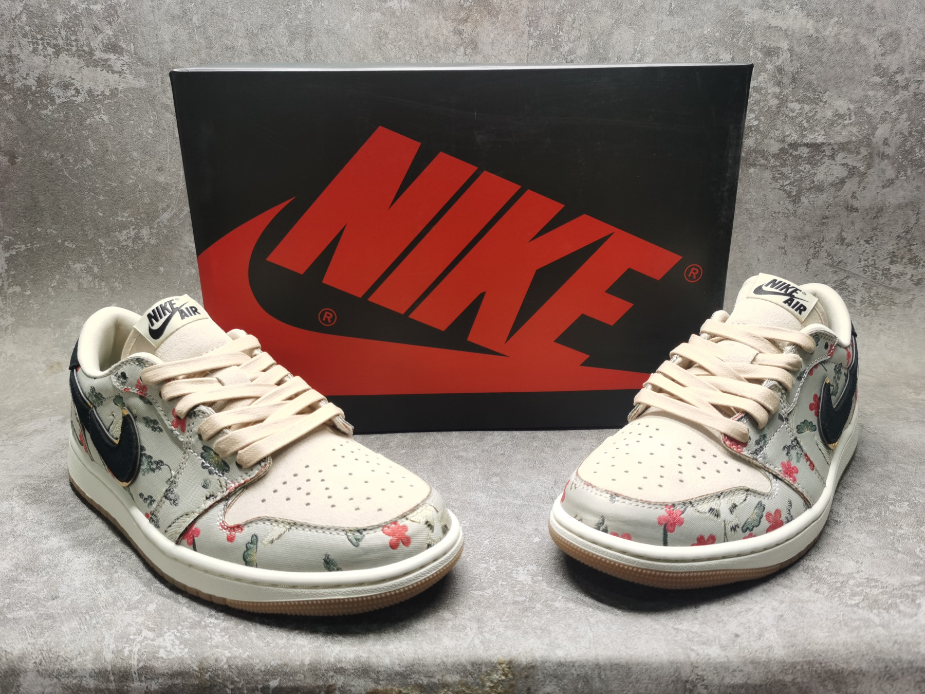 UA Jordan 1 Retro Low OG