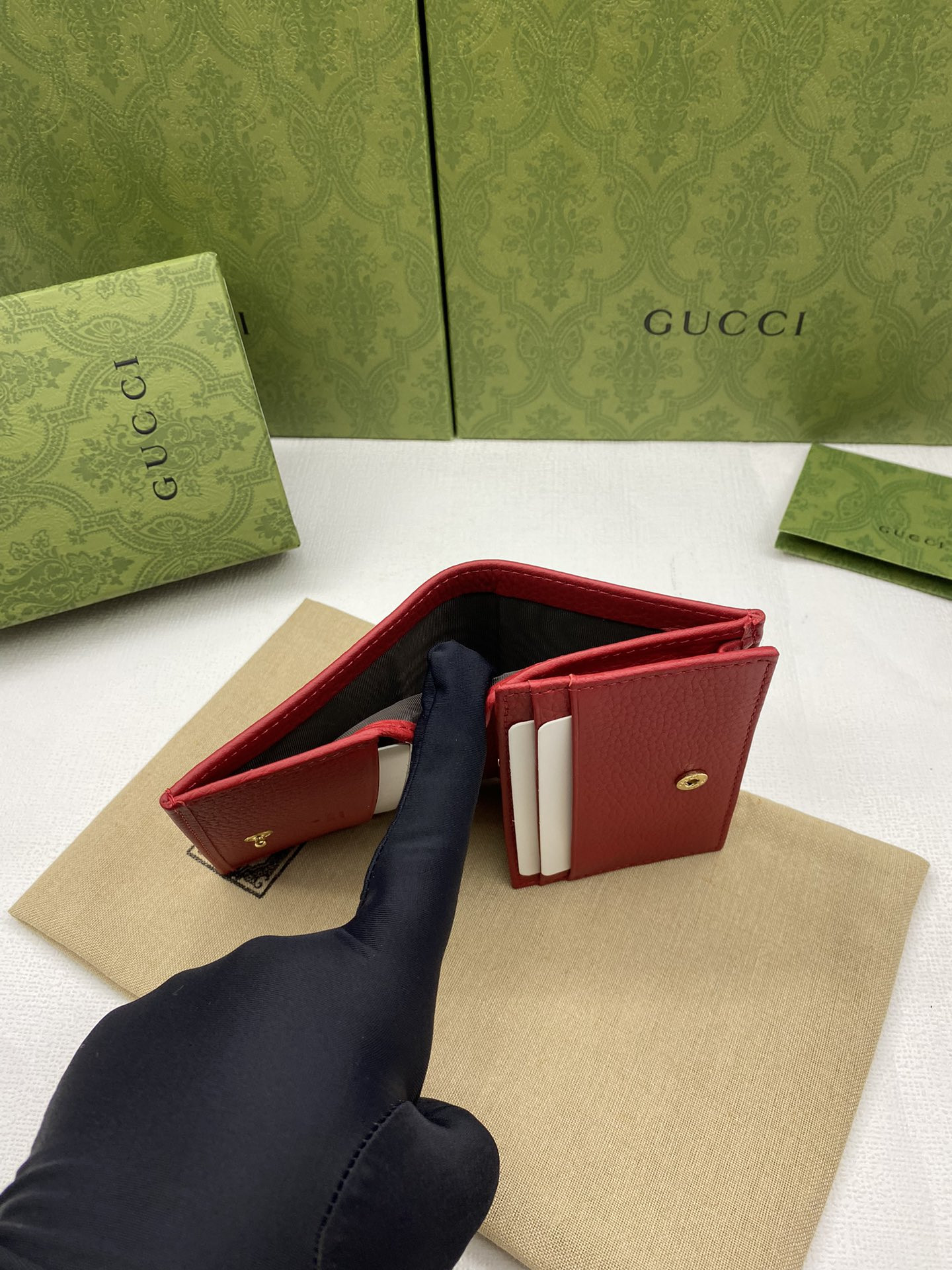 Gvc*1 HUHU card wallet 11x8.5x3cm