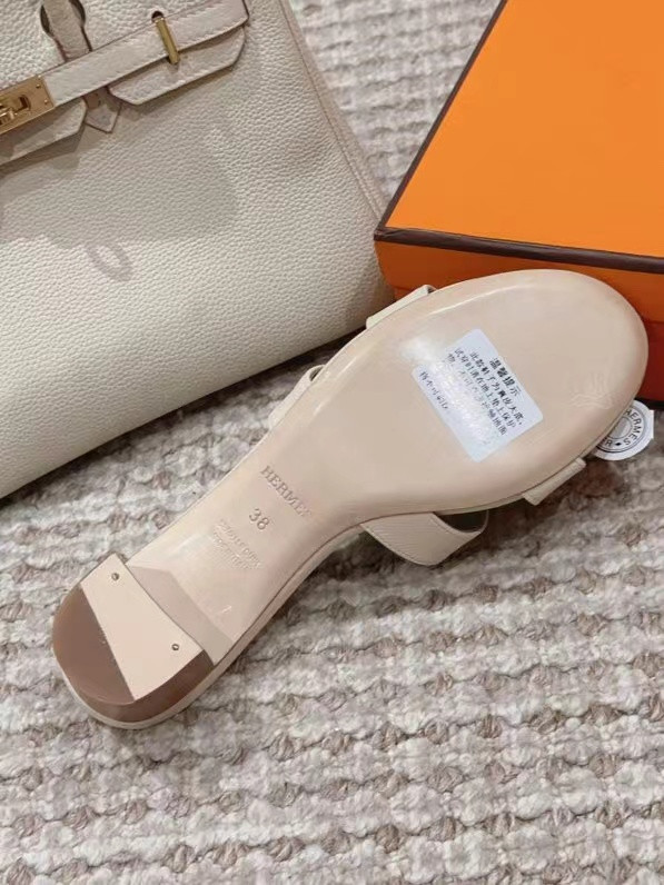 UA H**me5 Oasis sandal