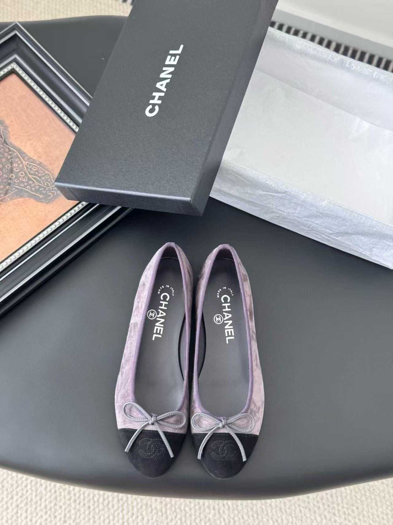 UA Ch**el Ballet flats