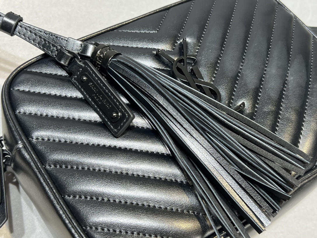 Y51 LOU Camera bag in quilted leather