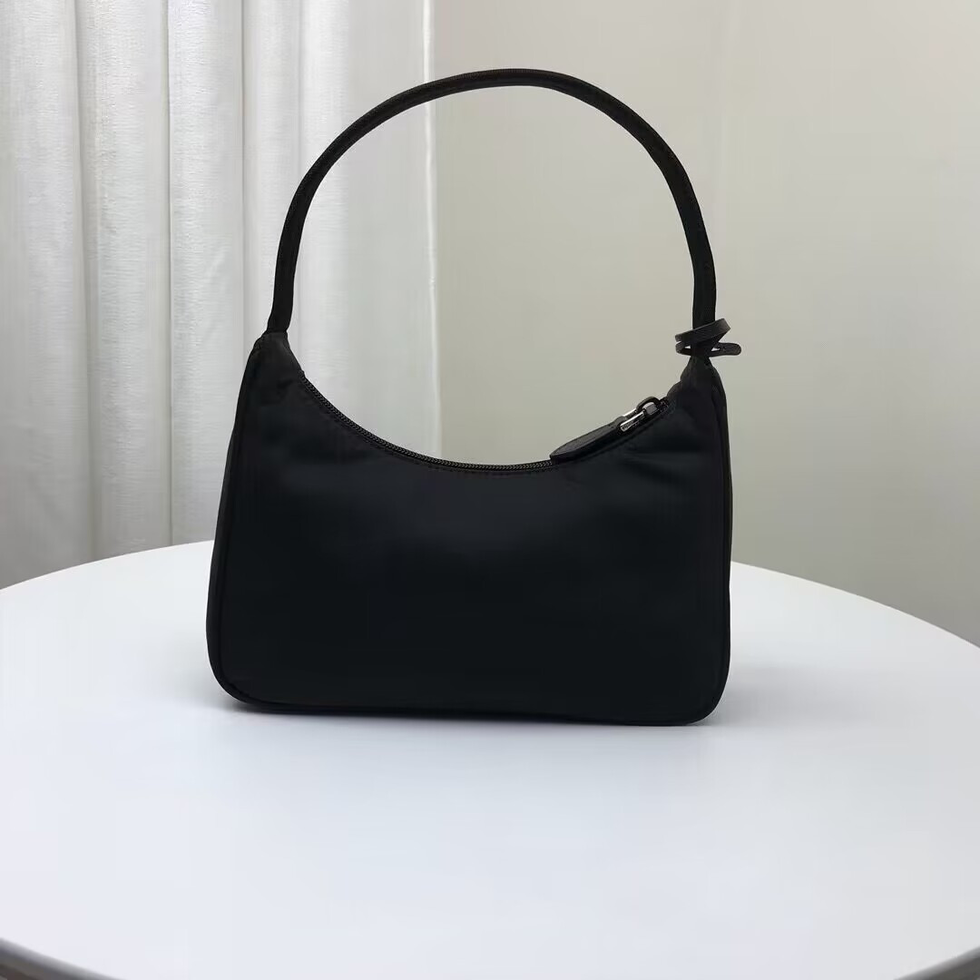 Pra*a Hobo 2000 23 x 13 x 5 cm