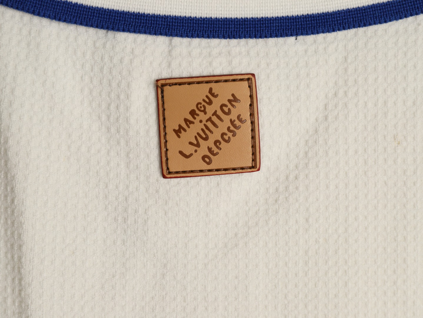 L0vis Vvtt0n Short-sleeved Shirts