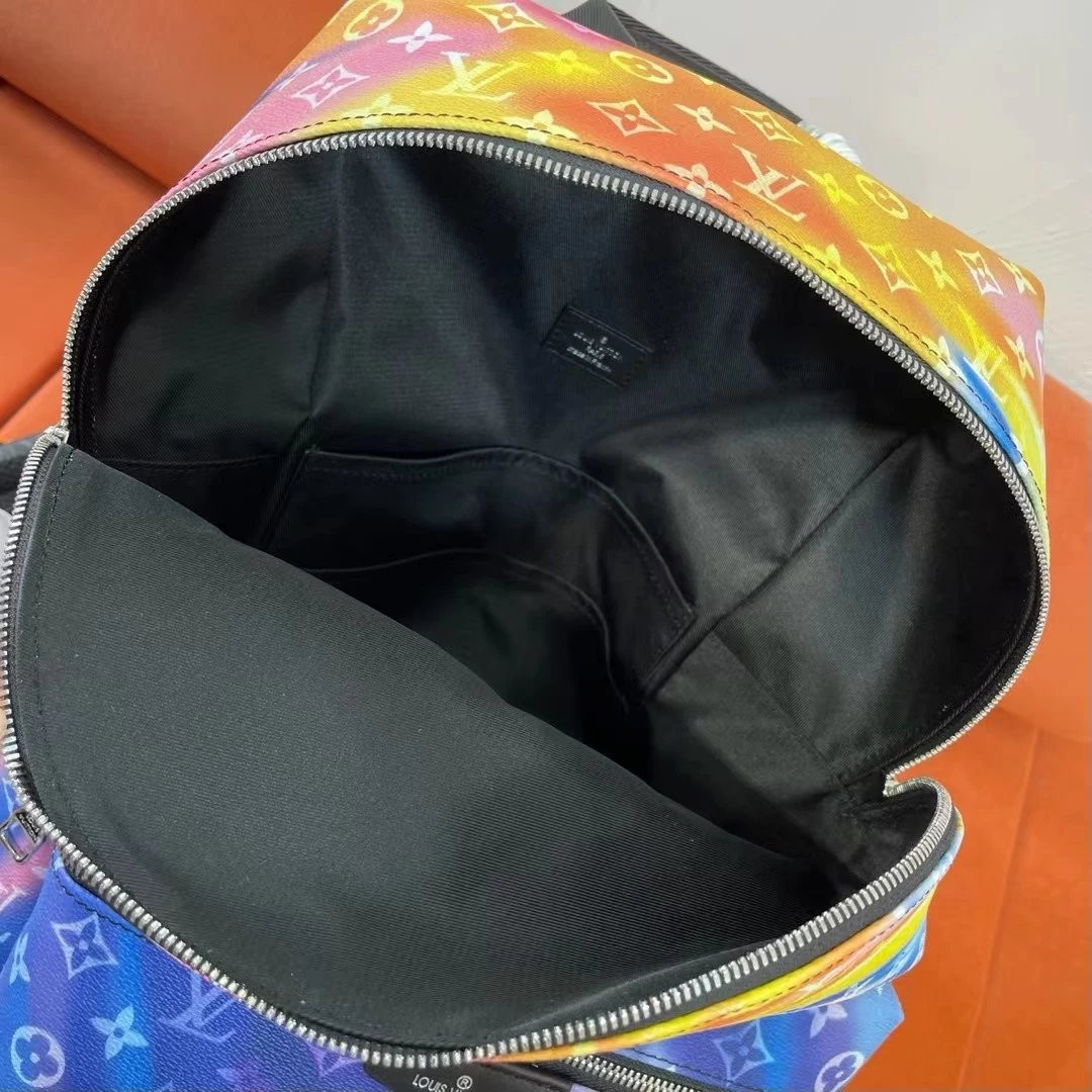 LV DISCOVERY BACKPACK M45760