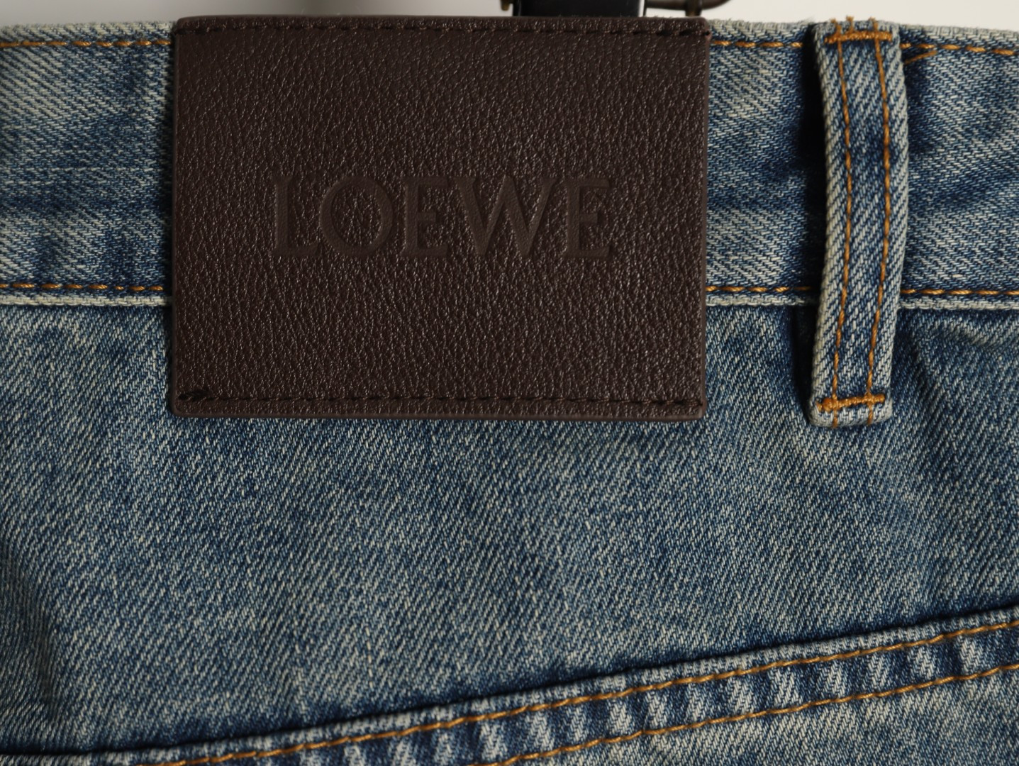 L0ew* Jeans