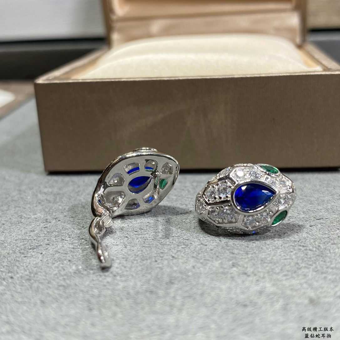 Bv1g*ai Sapphire Snake Earrings