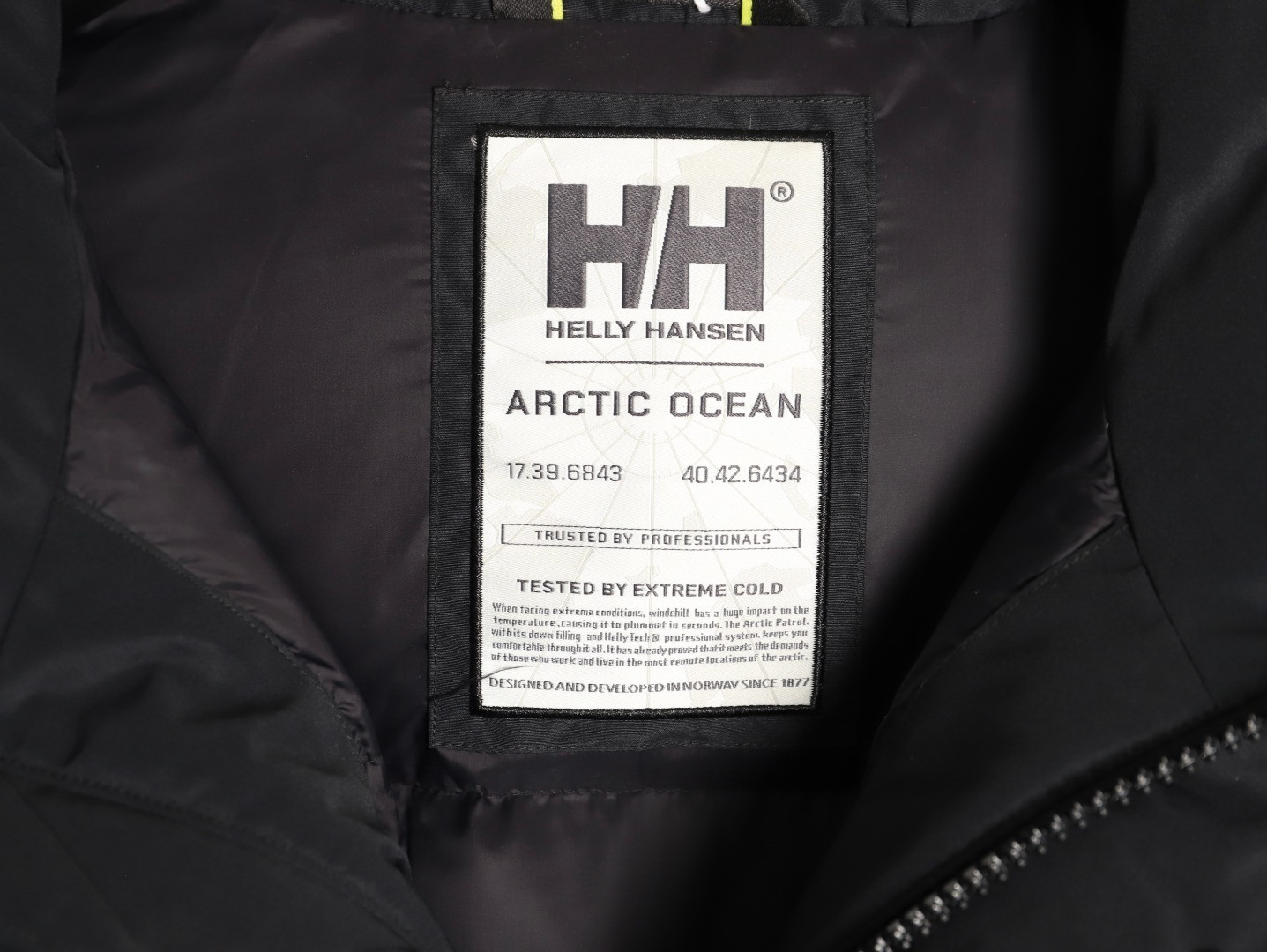 HELLY HANSEN Puffer jacket