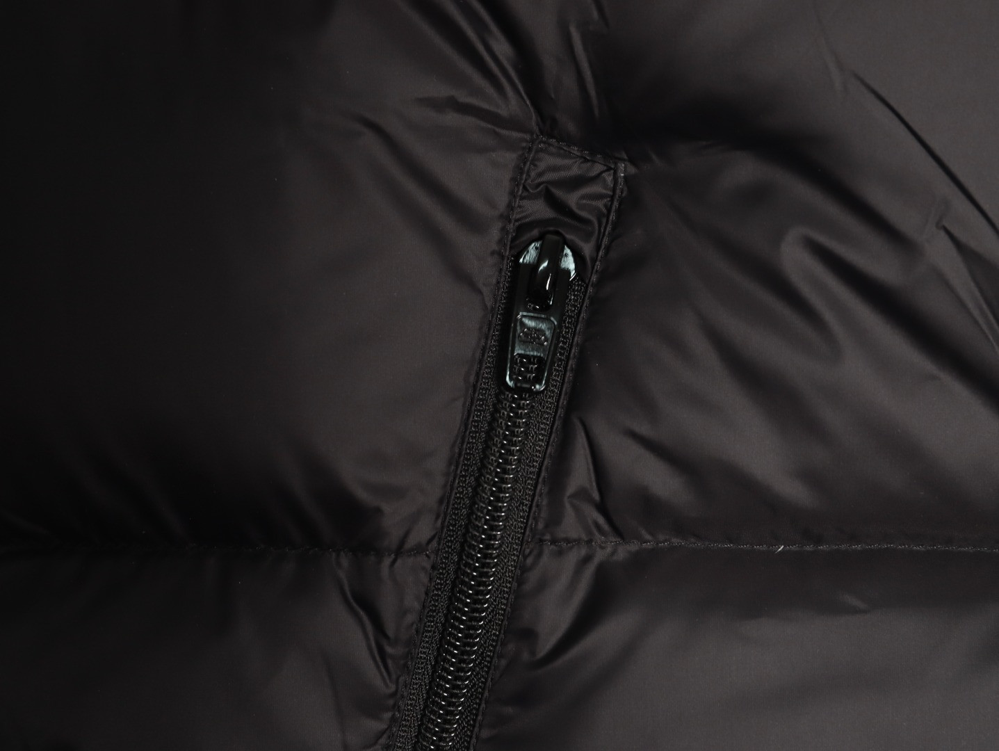 Ba1en*iaga BLCG Short Puffer jacket