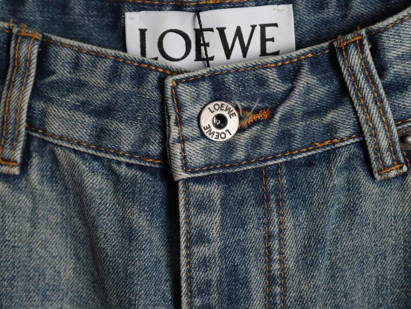 L0ew* Jeans