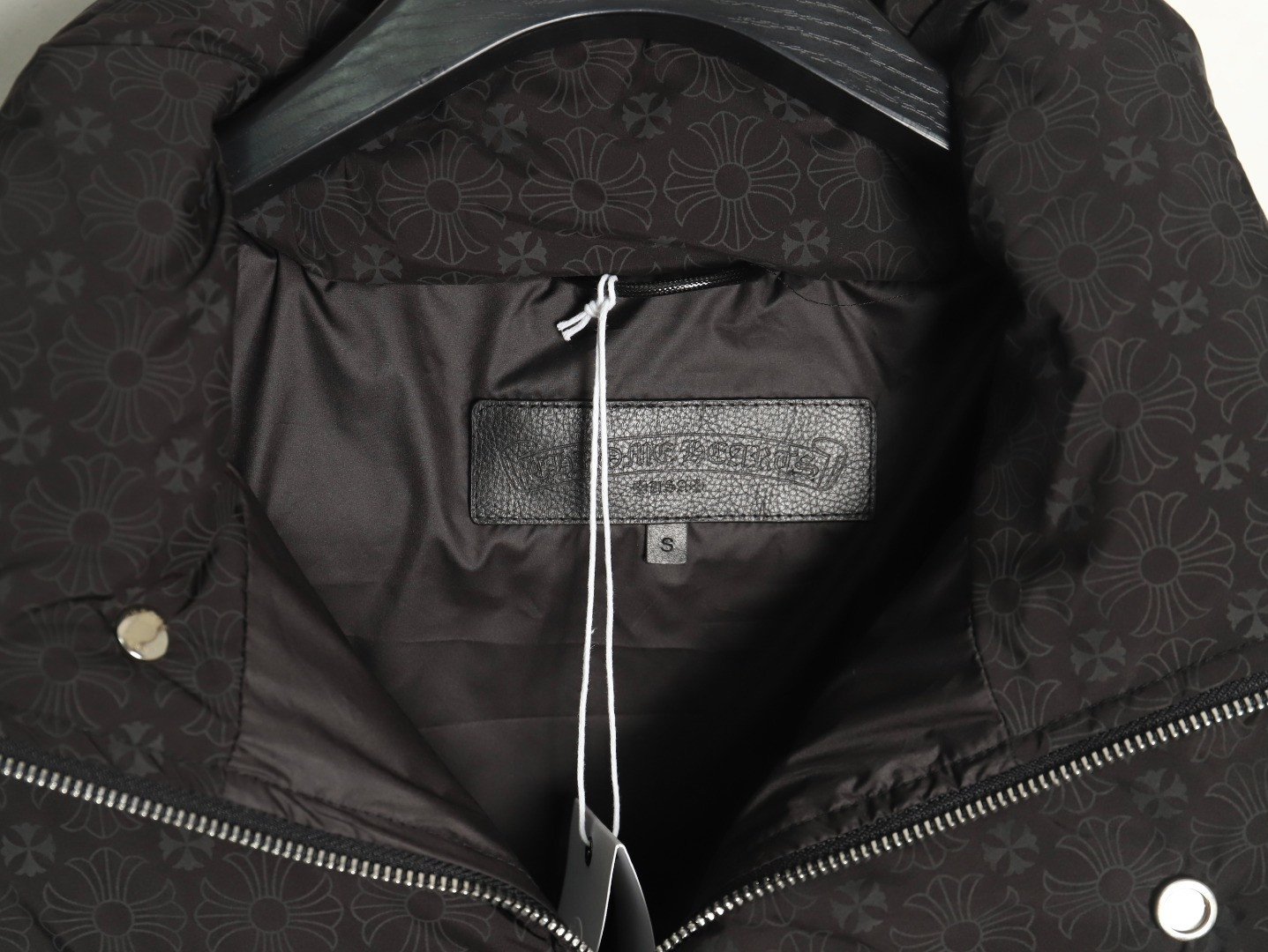 Ch*0me He**ts Short Puffer jacket