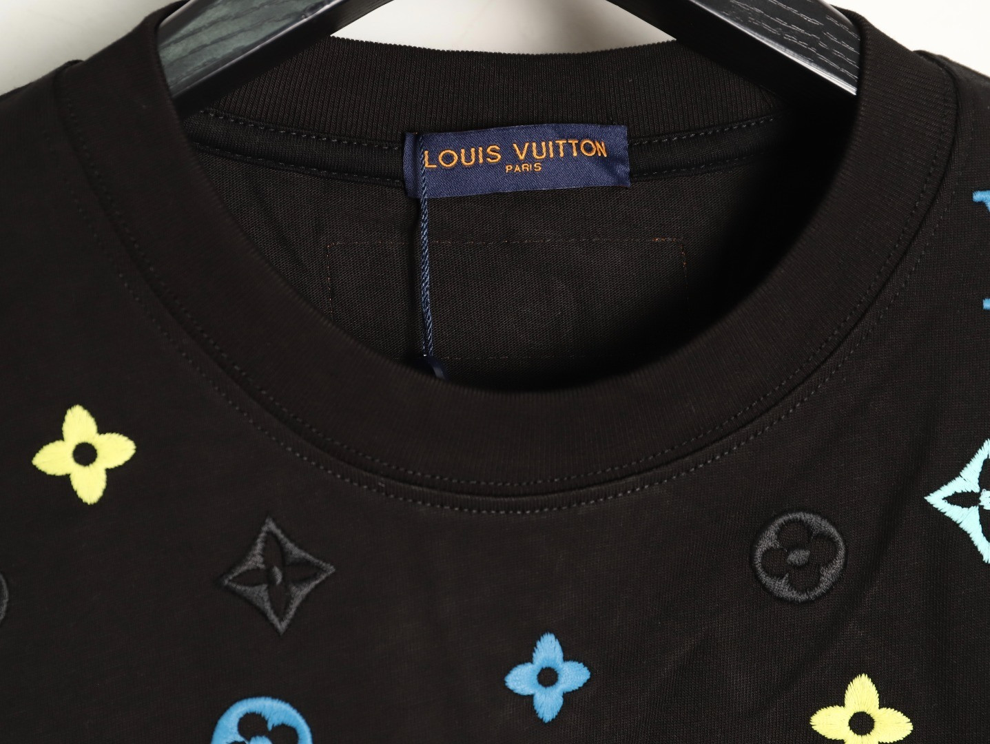 L0vis Vvtt0n 25Fw Long-sleeved T-shirt